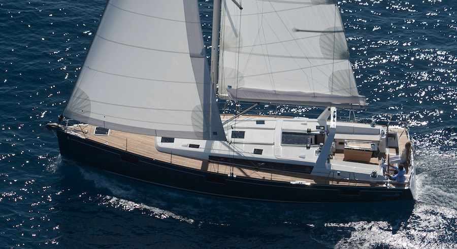 navegacion en velero en Barcelona.